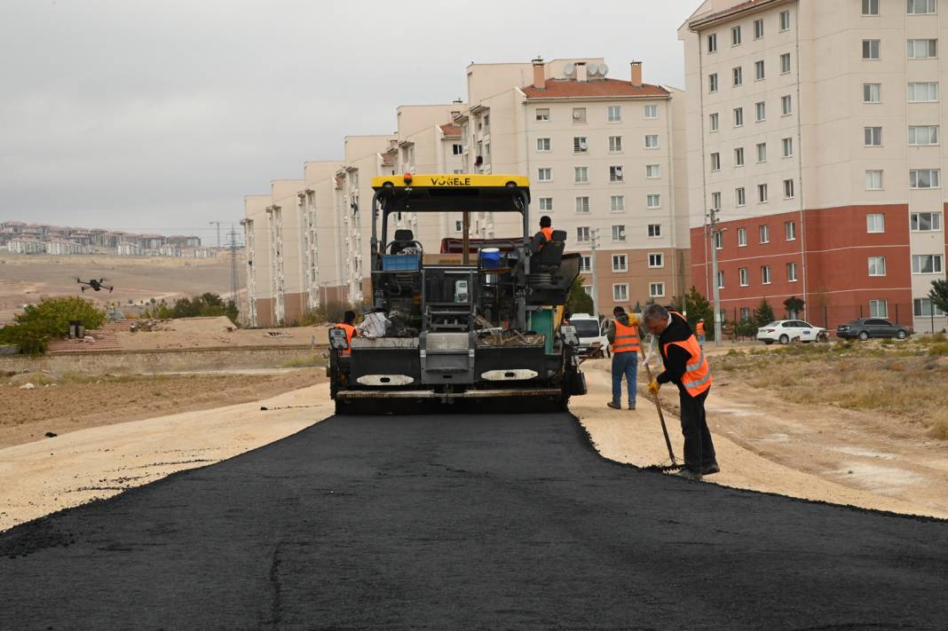 Konya’nın en büyük mahallesinde ulaşım konforu arttı 11